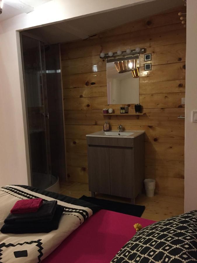 Dependance Privee - Halte Route Apartment Le Thor Ngoại thất bức ảnh
