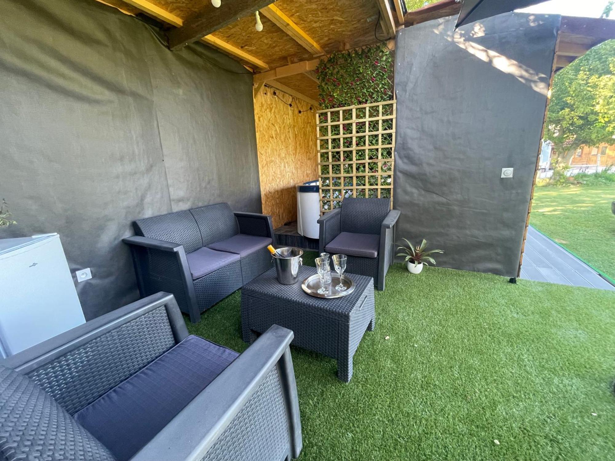 Dependance Privee - Halte Route Apartment Le Thor Ngoại thất bức ảnh